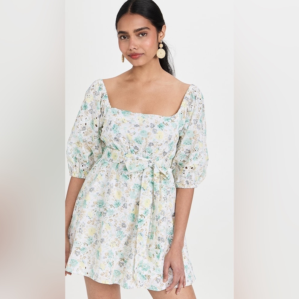 Minkpink Floral Lace Dress with Puff Sleeves // Size L